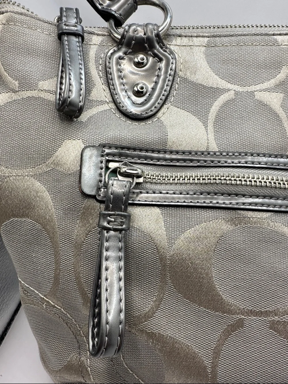 Coach Poppy Hallie Silver Signature Canvas Shoulder Bag - Picture 3 of 12